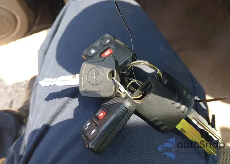 2005 Mazda Tribute S z USA, uszkodzony, nr VIN 4F2YZ94175KM27347